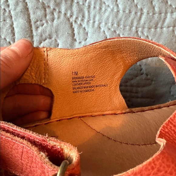 Born Nina Coral Leather Wedge Sandals Size 11